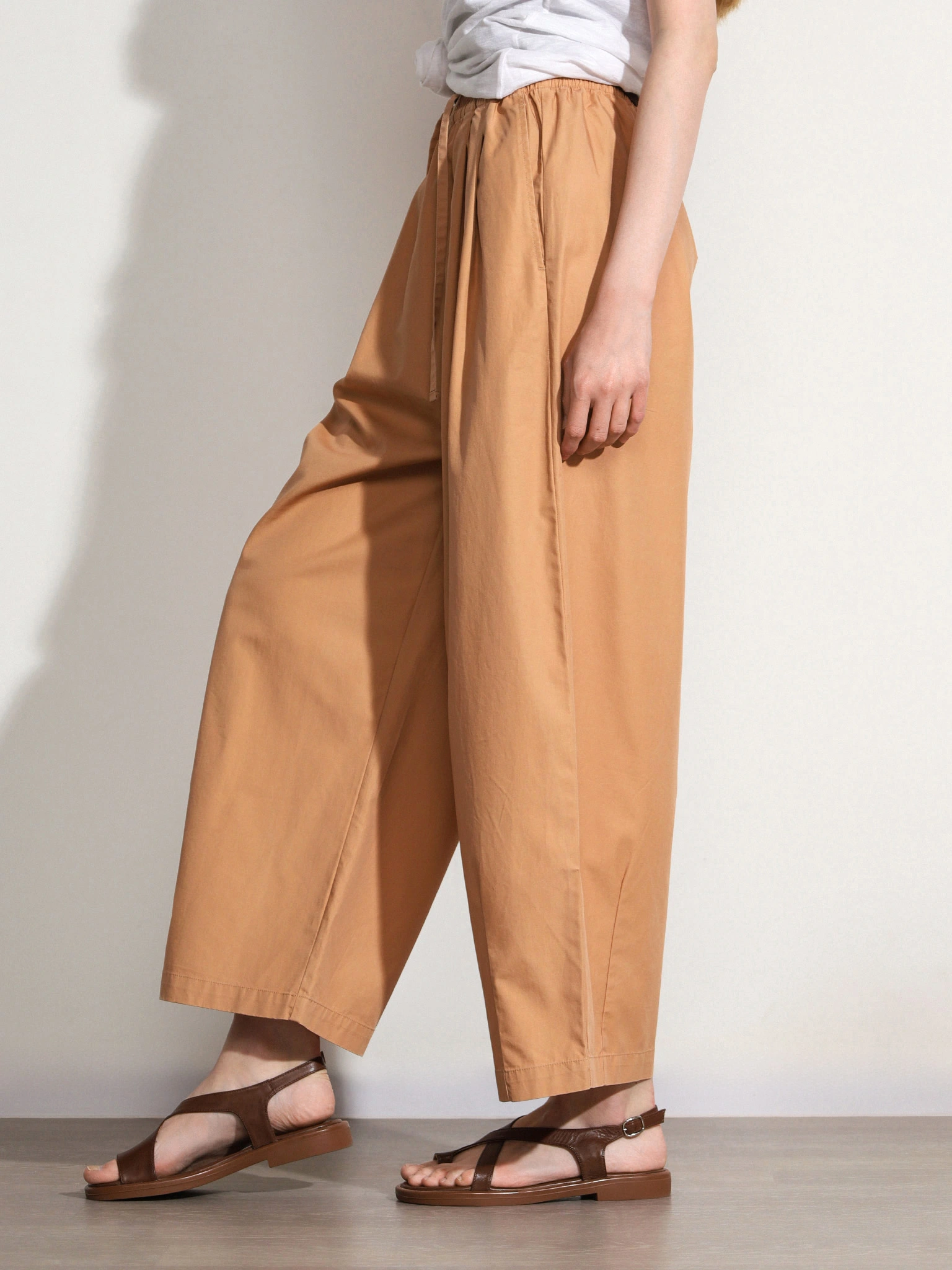 Брюки темно-бежевого цвета из смесового хлопка